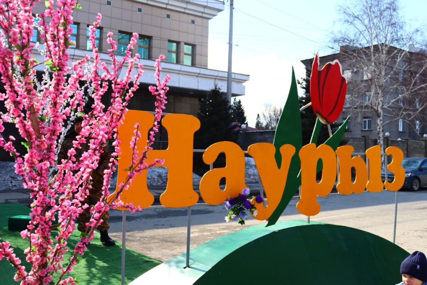 Усть-Каменогорск и ВКО / Усть-Каменогорск / Устькаменогорцы, отмечая Наурыз, могут попасть в Книгу рекордов Гиннеса