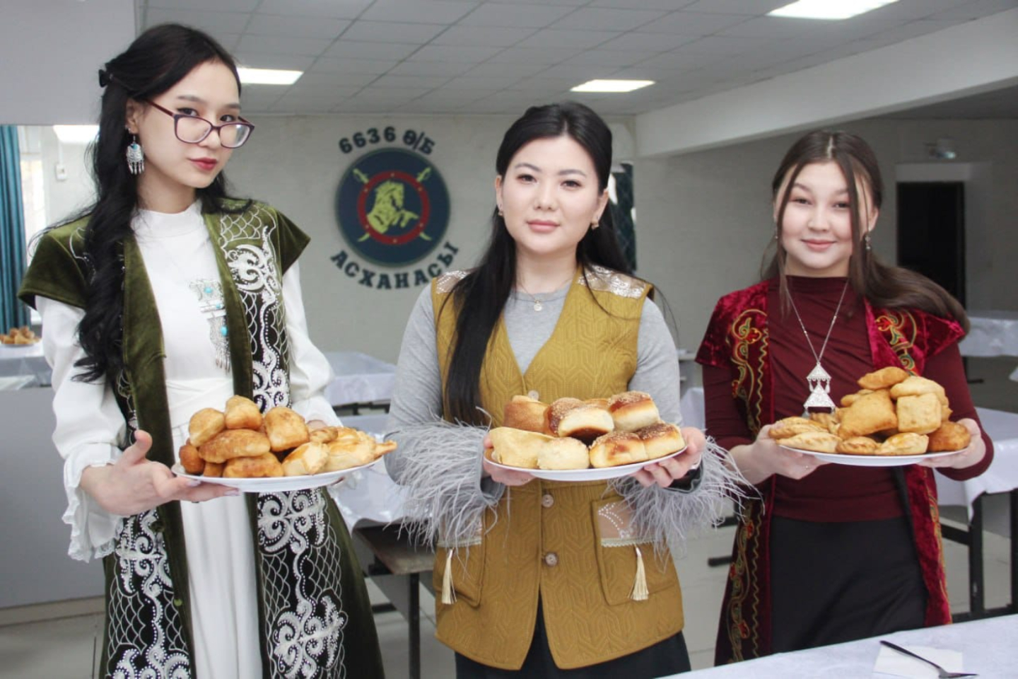 Новости Казахстана / Общество в Казахстане / Около десяти тонн наурыз коже приготовили для гвардейцев в Казахстане