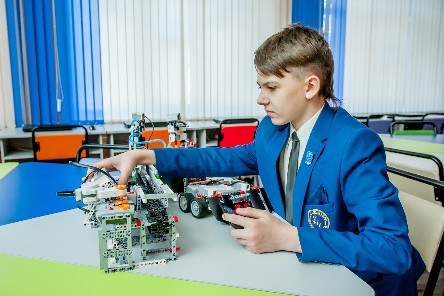 Новости Казахстана / Общество в Казахстане / В РК впервые прошел фестиваль роботов среди учащихся специализированных школ