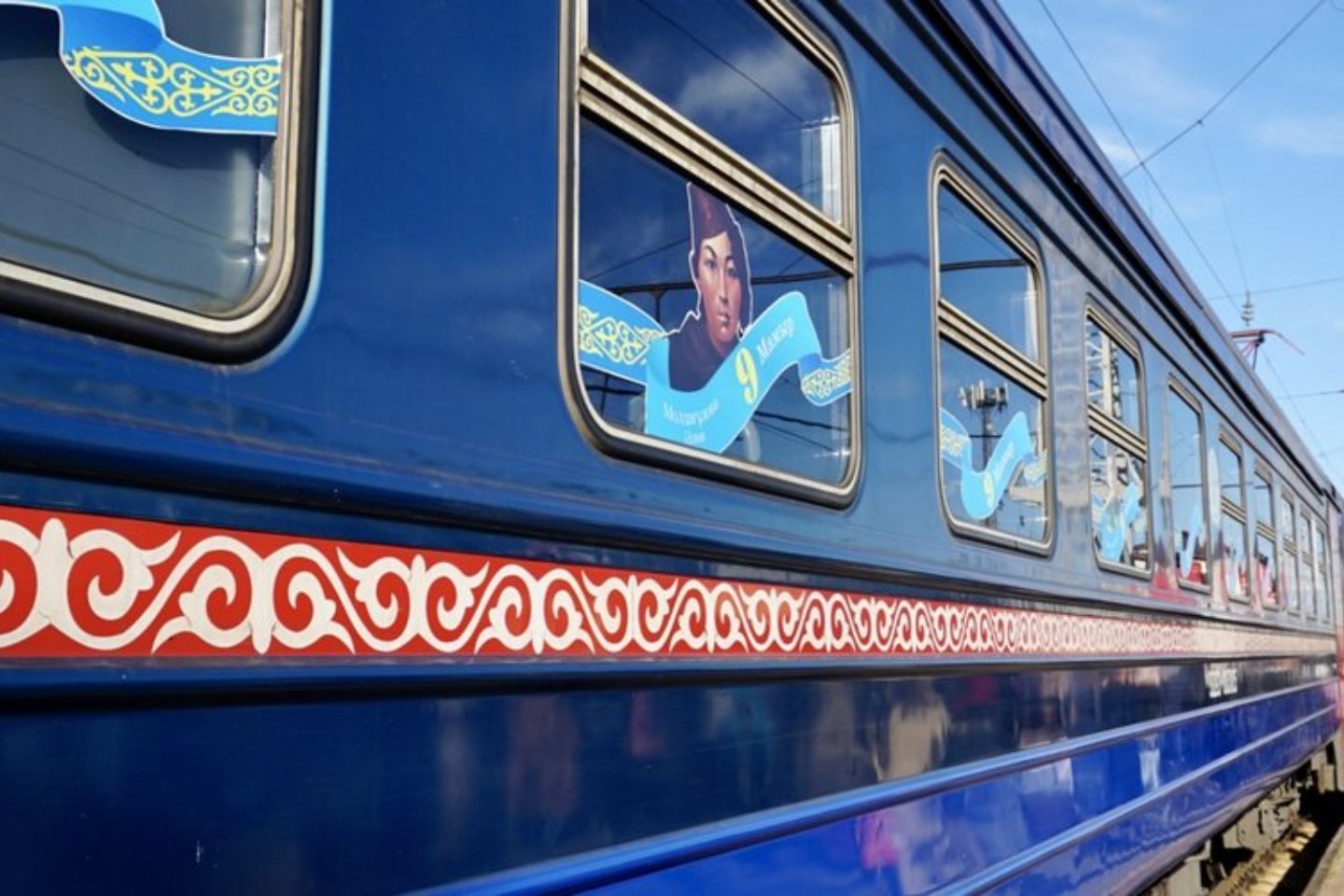 Новости Казахстана / Общество в Казахстане / В Казахстане запустили поезд, оформленный ко Дню Победы