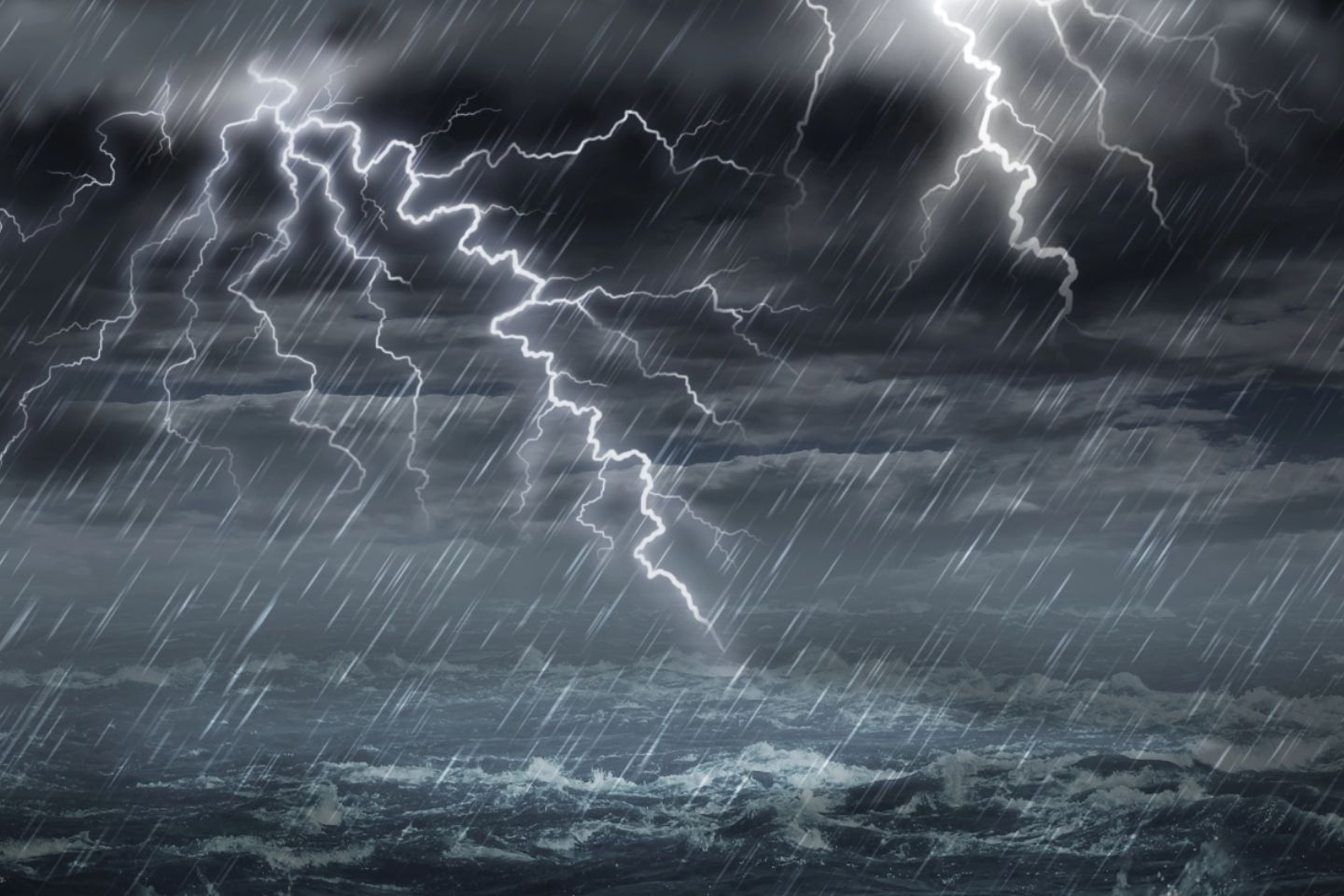 Новости мира / Юг Испании эвакуируют из-за разрушительного шторма "Леонардо"