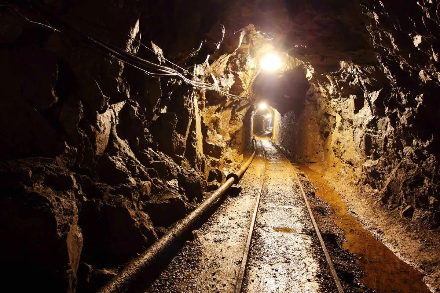 Происшествия в Казахстане и мире / На руднике в Жамбылской области погибли два человека