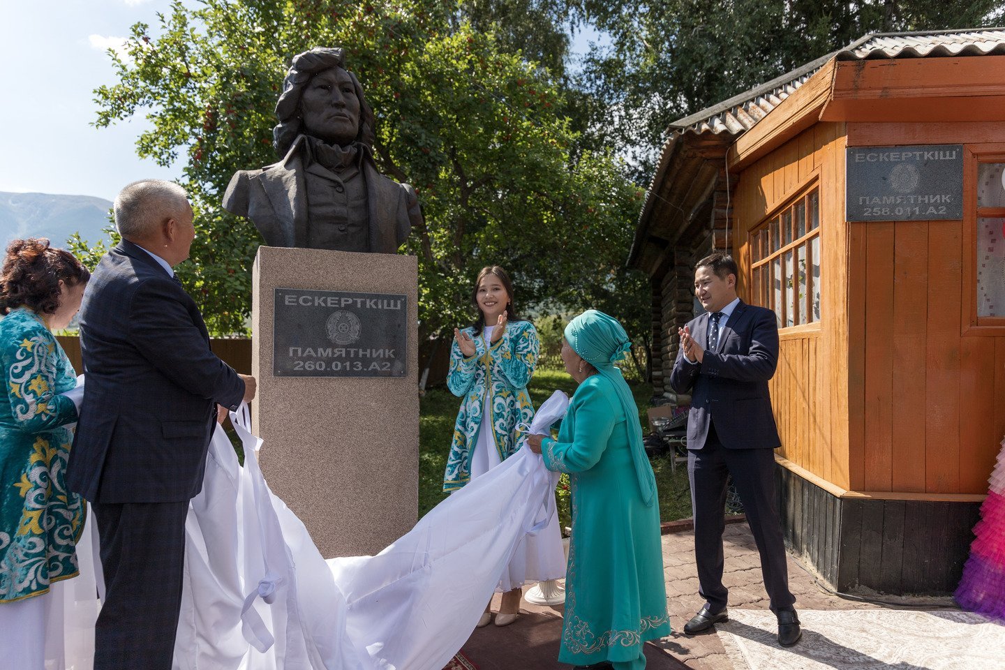 Усть-Каменогорск и ВКО / Катонқарағайлықтар Оралхан Бөкейдің мерейтойын абыроймен атқарды