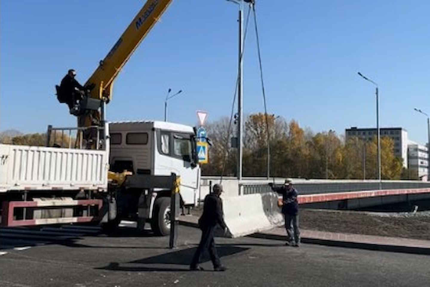 Усть-Каменогорск и ВКО / Набережную Ульбы в Усть-Каменогорске открыли для проезда