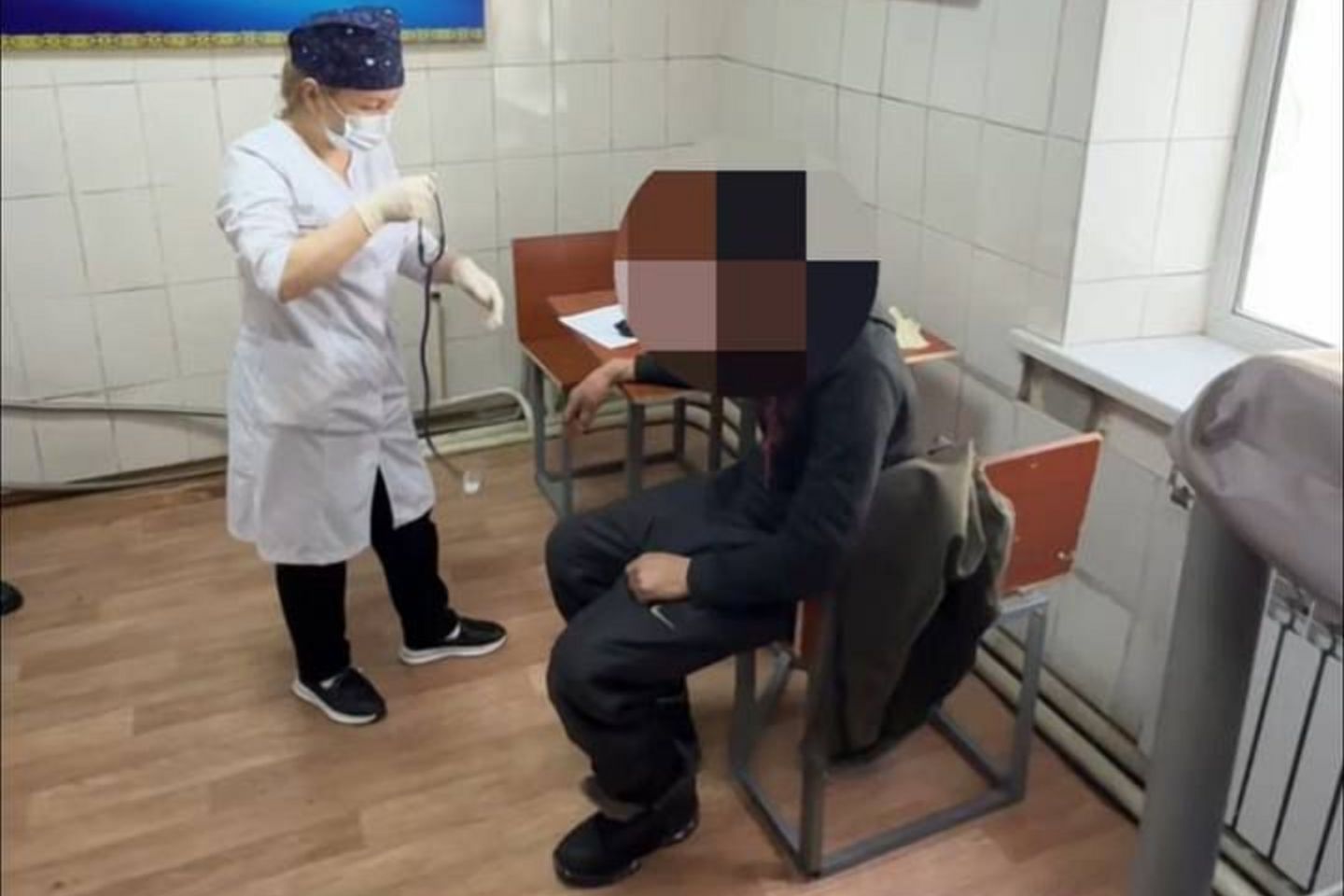 Усть-Каменогорск и ВКО / Полицейские ВКО помогают людям без определенного места жительства