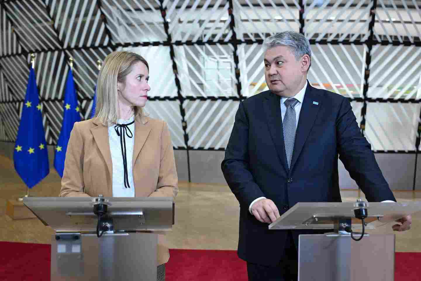 Новости Казахстана / Политика в Казахстане / Упростить получение виз для казахстанцев могут в Евросоюзе