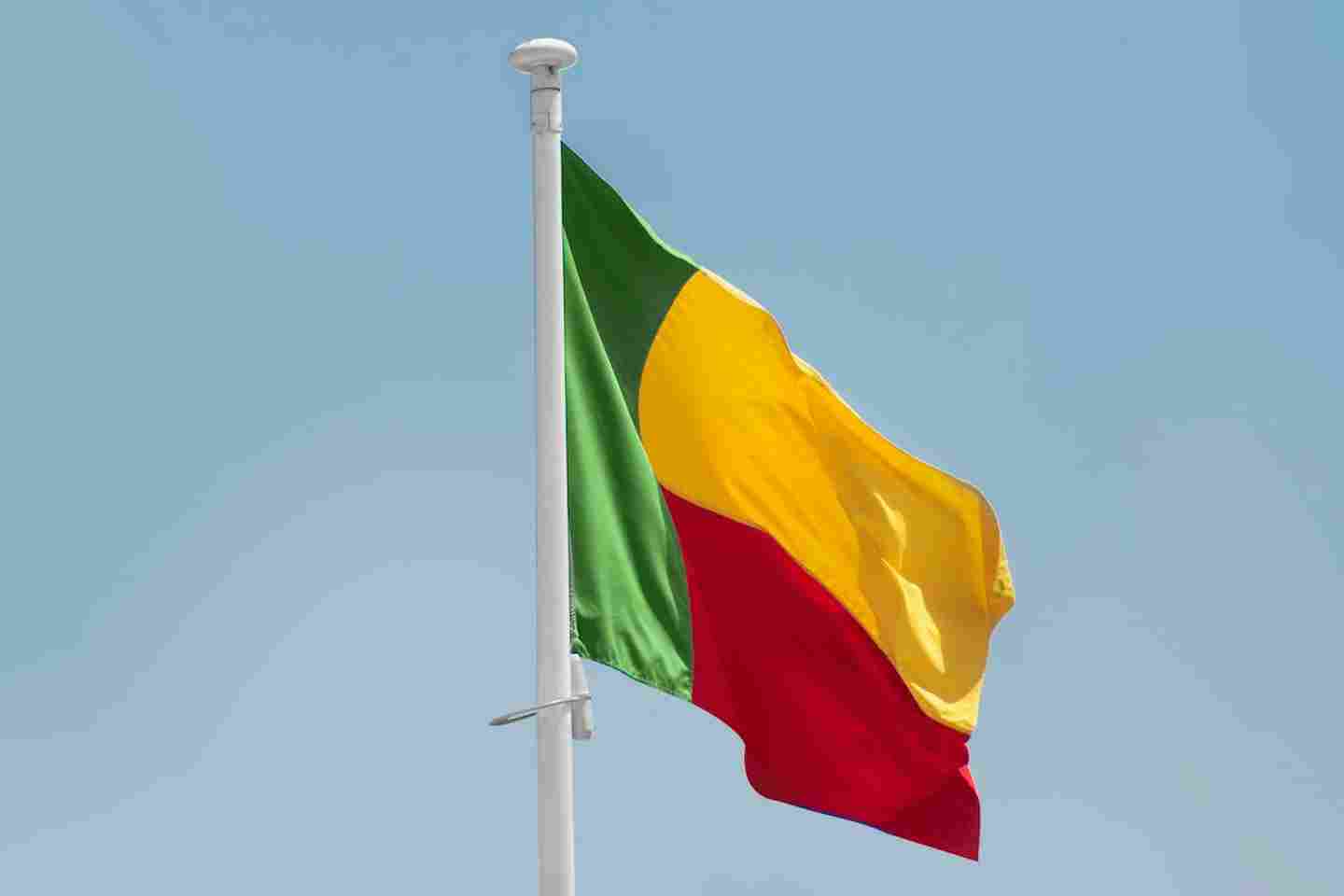 Новости мира / Политика в мире / В Бенине предотвратили военный мятеж Новости мира / Политика в мире / В Бенине предотвратили военный мятеж