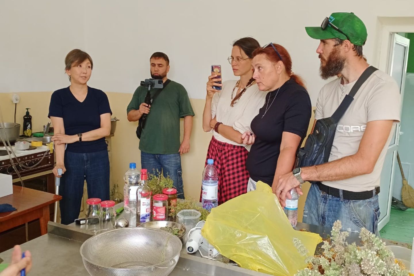 Усть-Каменогорск и ВКО / Делегация из Японии познакомилась с травниками из Восточного Казахстана Усть-Каменогорск и ВКО / Делегация из Японии познакомилась с травниками из Восточного Казахстана