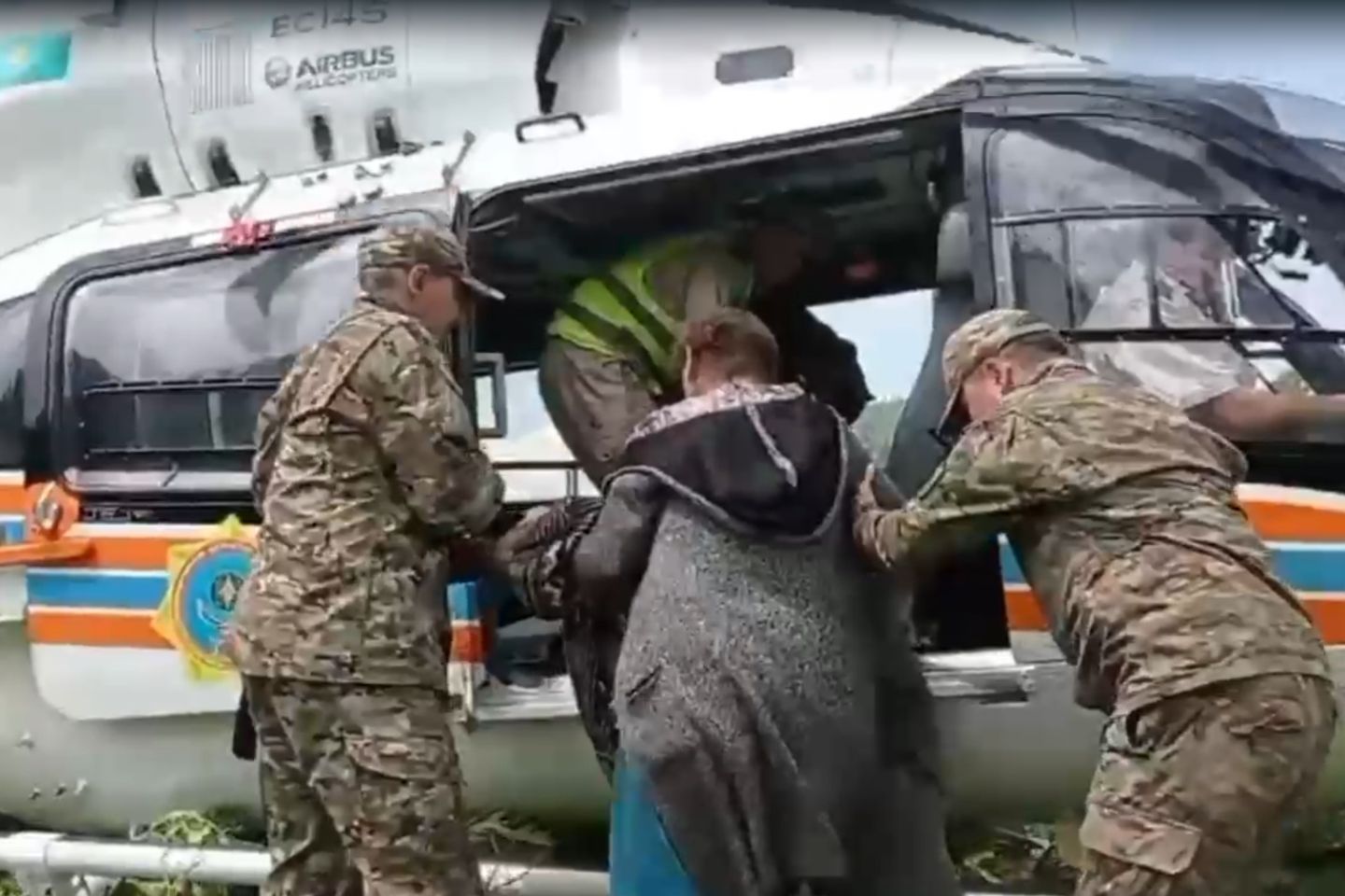 Происшествия в Казахстане и мире / ЧП в Казахстане и в мире / Пенсионерку, пропавшую в горах под Риддером, нашли живой спустя сутки Происшествия в Казахстане и мире / ЧП в Казахстане и в мире / Пенсионерку, пропавшую в горах под Риддером, нашли живой спустя сутки
