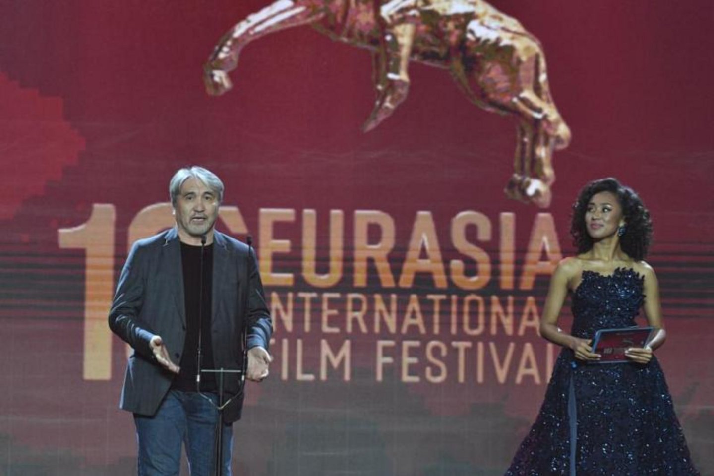 Новости Казахстана / Общество в Казахстане / XVI кинофестиваль "Евразия", ставший международным, стартовал в Алматы