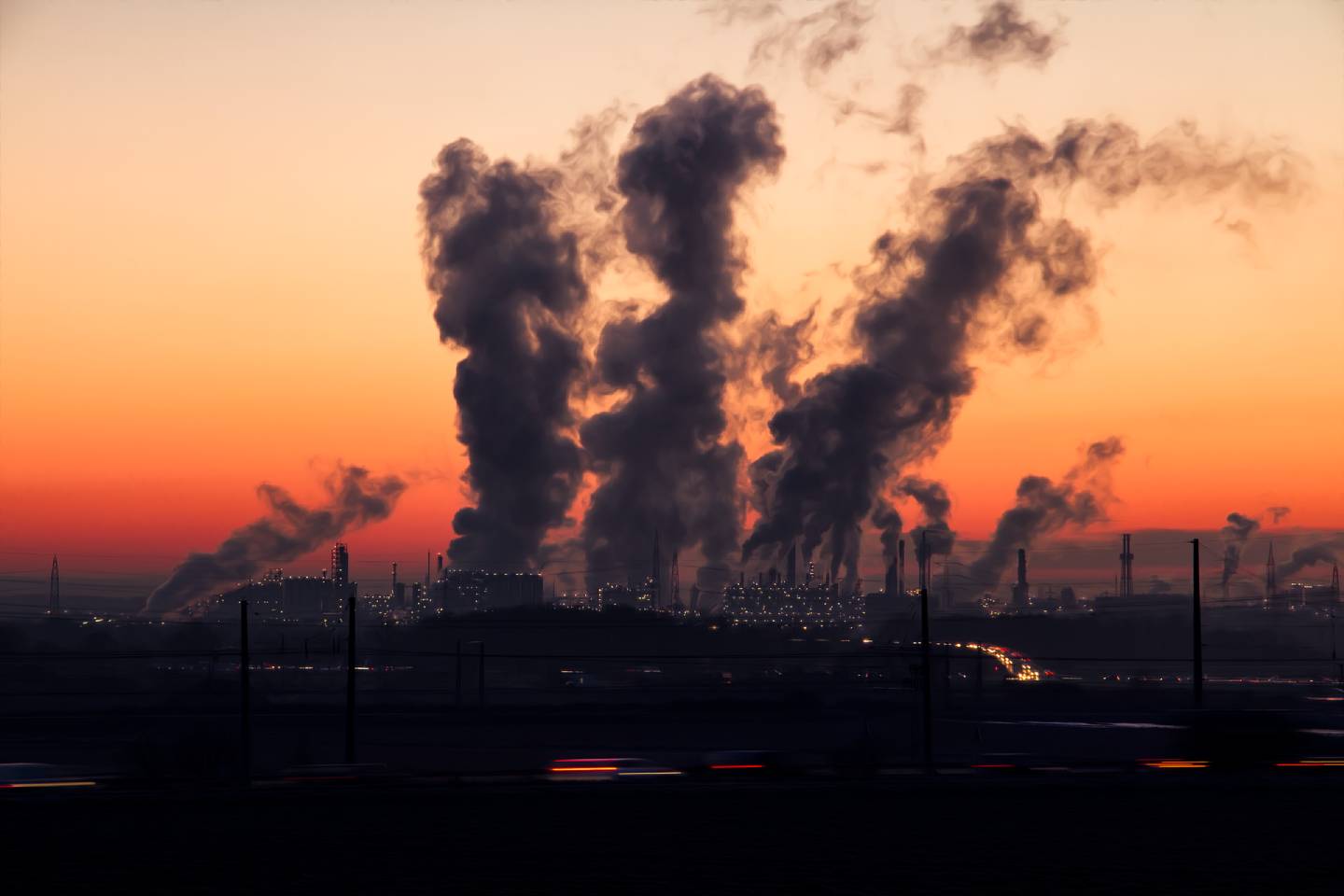 Усть-Каменогорск и ВКО / Министр экологии назвала фактический объем выбросов загрязняющих веществ в ВКО