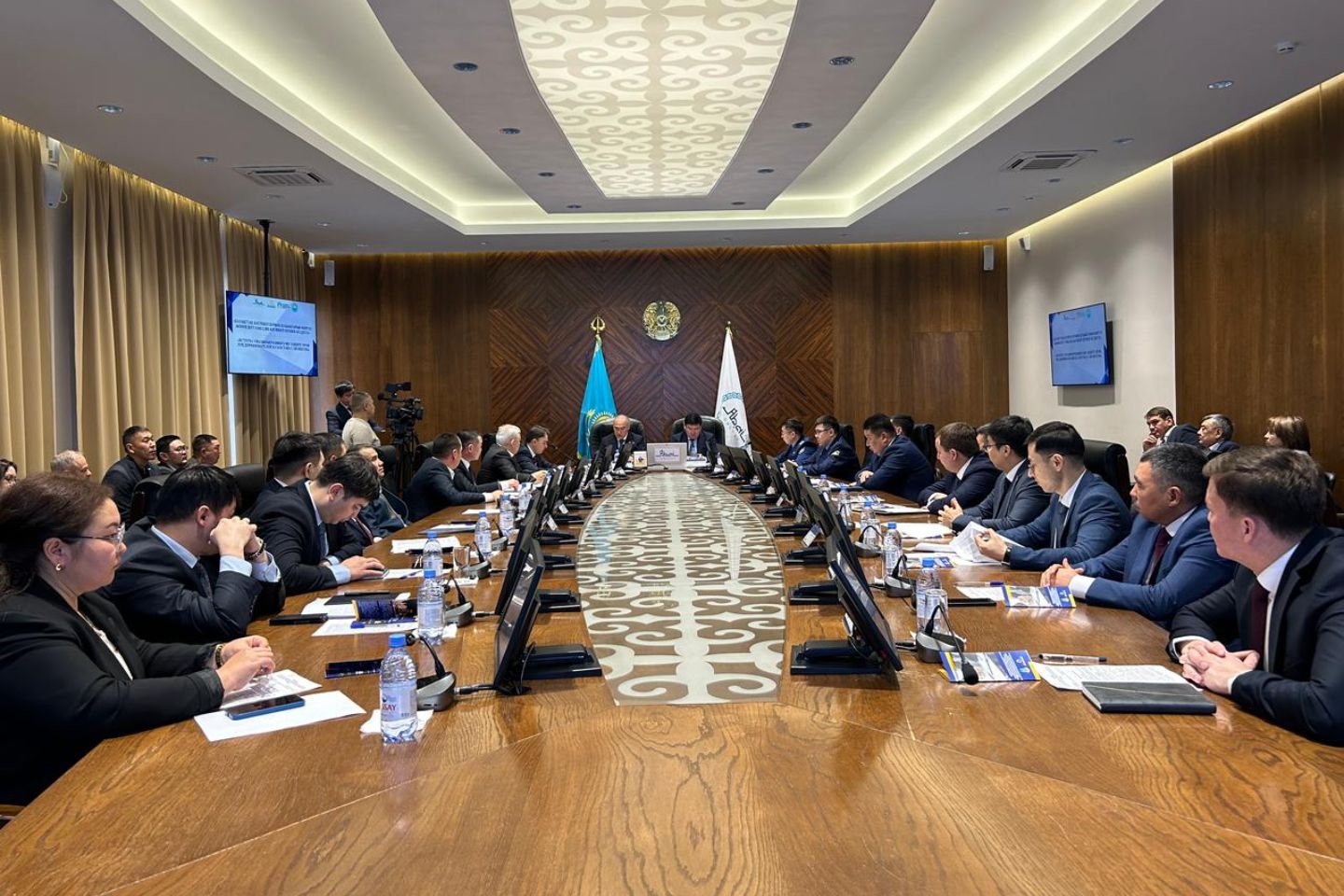 Усть-Каменогорск и ВКО / Бизнес ВКО волнуют проблемы школьного питания, проверки и нагрузка по эковыплатам Усть-Каменогорск и ВКО / Бизнес ВКО волнуют проблемы школьного питания, проверки и нагрузка по эковыплатам