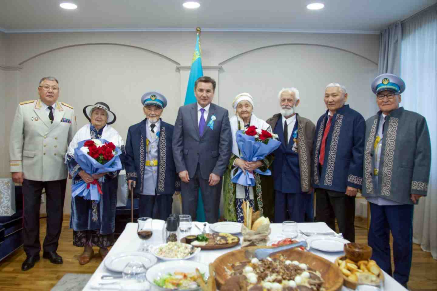 Усть-Каменогорск и ВКО / В Усть-Каменогорск вернулись участники Парада Победы Усть-Каменогорск и ВКО / В Усть-Каменогорск вернулись участники Парада Победы