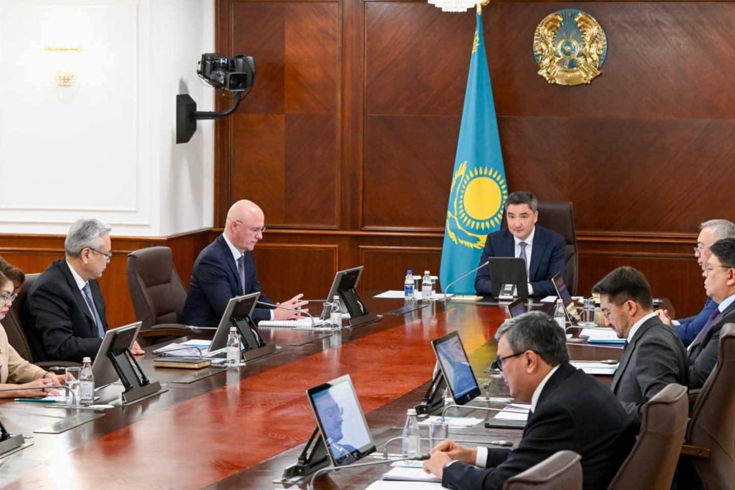 Новости Казахстана / Үкімет басшысы Конституция қағидаттарын оқу бағдарламасына енгізуді тапсырды