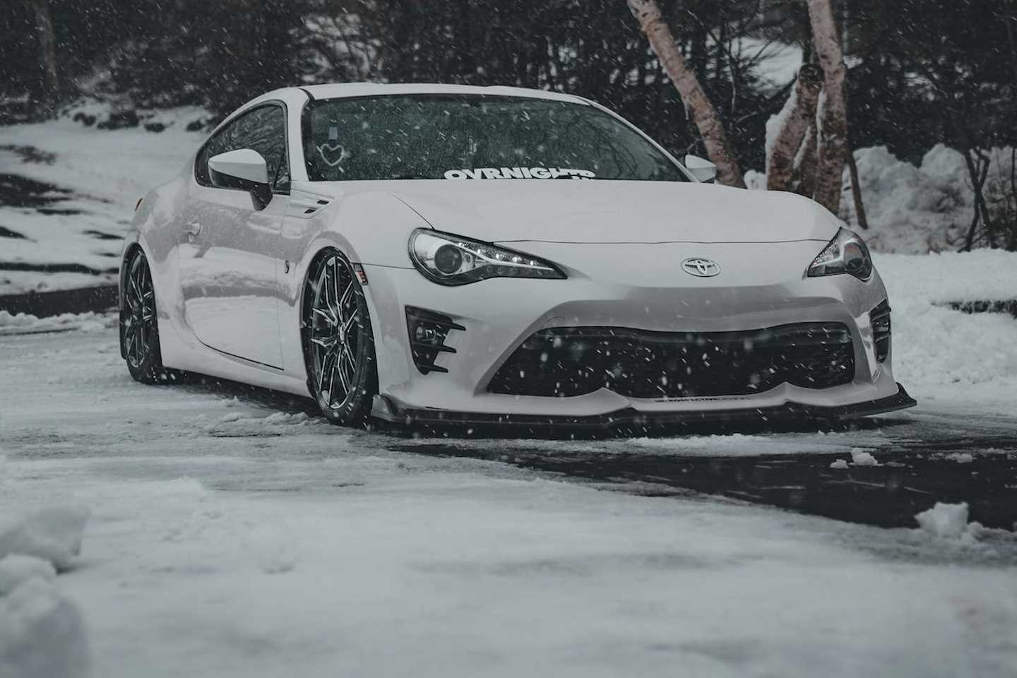 Новости Казахстана / Общество в Казахстане / В области Жетысу почти два десятка человека застряли в снегах