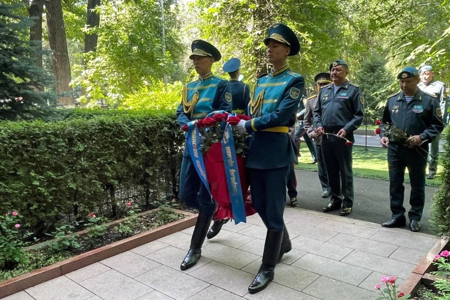 Новости Казахстана / В Алматы почтили память Сагадата Нурмагамбетова в день его 101-летия