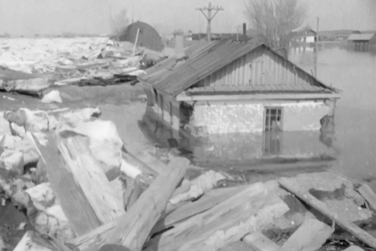 Усть-Каменогорск и ВКО / Усть-Каменогорск / История Усть-Каменогорска в кинохронике: наводнение в 1943 году