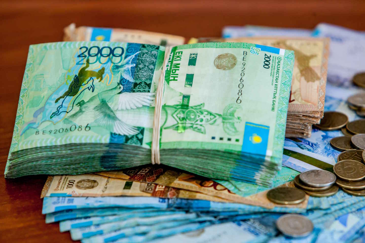 Новости Казахстана / Экономика в Казахстане / В Казахстане могут ввести запрет на продажу кредитов коллекторам