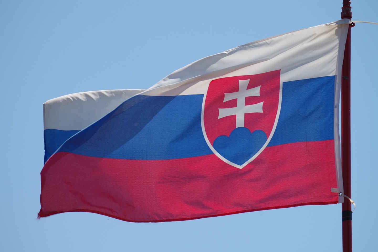 Новости мира / Политика в мире / В Словакии назвали мотив нападения на премьер-министра