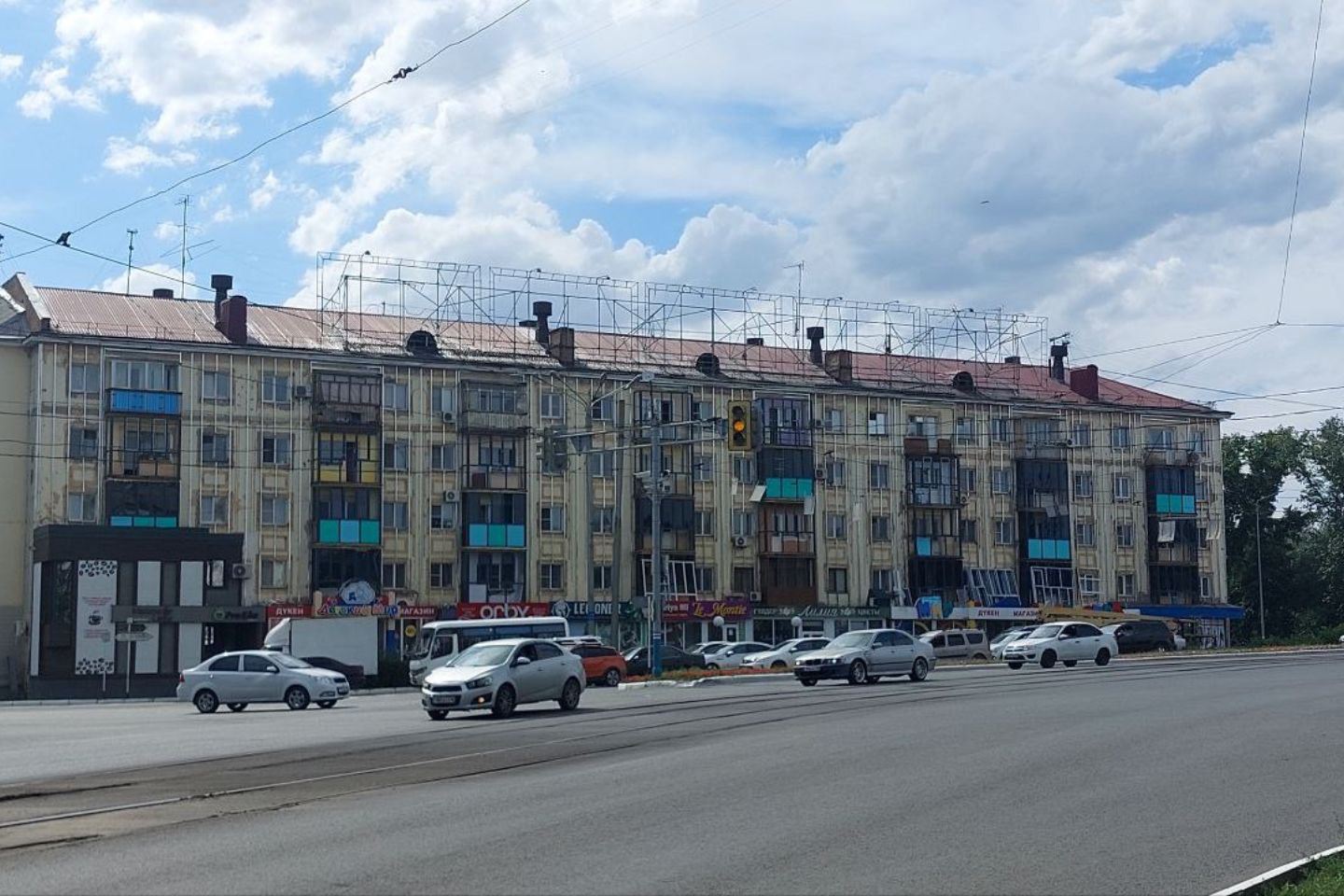 Усть-Каменогорск и ВКО / Усть-Каменогорск / В Усть-Каменогорске три дома облицуют фиброцементными панелями Усть-Каменогорск и ВКО / Усть-Каменогорск / В Усть-Каменогорске три дома облицуют фиброцементными панелями