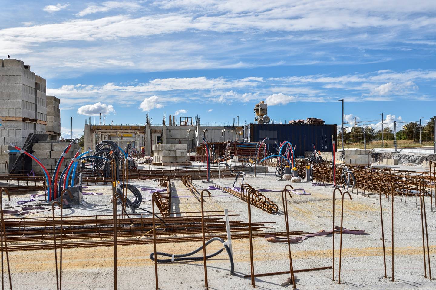 Происшествия в Казахстане и мире / Временно утеряно управление казахстанским космическим спутником "KazSat-2"