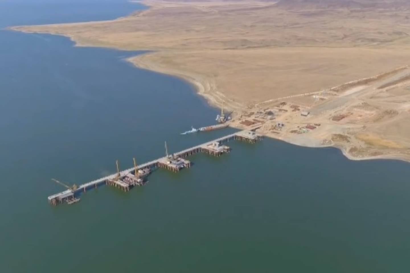 Новости Казахстана / Общество в Казахстане / Как продвигается строительство моста через Бухтарминское водохранилище