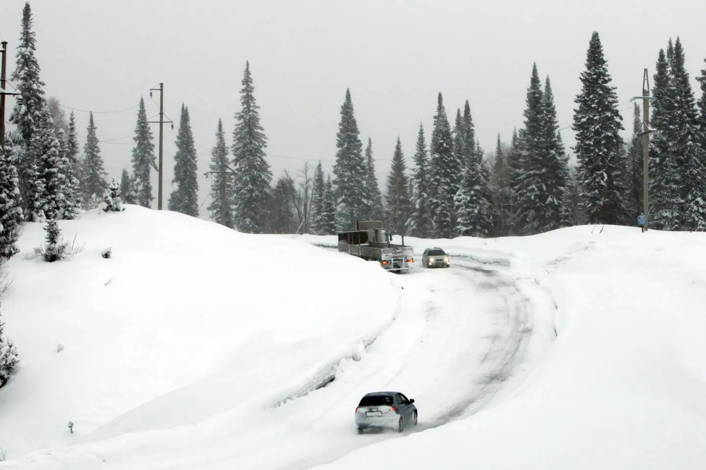 Усть-Каменогорск и ВКО / Несколько трасс закрыли в ВКО Усть-Каменогорск и ВКО / Несколько трасс закрыли в ВКО