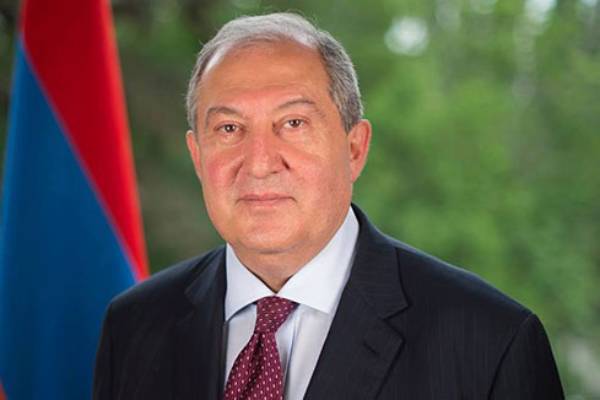 Новости мира / Политика в мире / Заявление президента Армении об отставке вступило в силу
