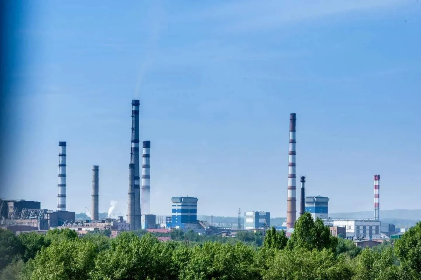 Новости Казахстана / Общество в Казахстане / 16 крупнейших предприятий в ВКО на 20% сократят выбросы в атмосферу