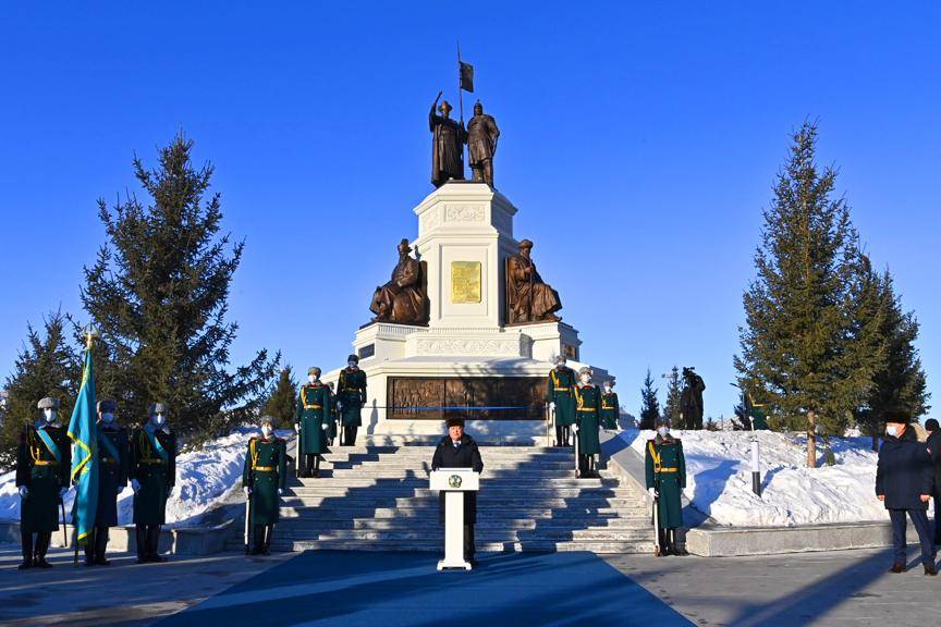 Усть-Каменогорск и ВКО / В ВКО открыли монумент Независимости