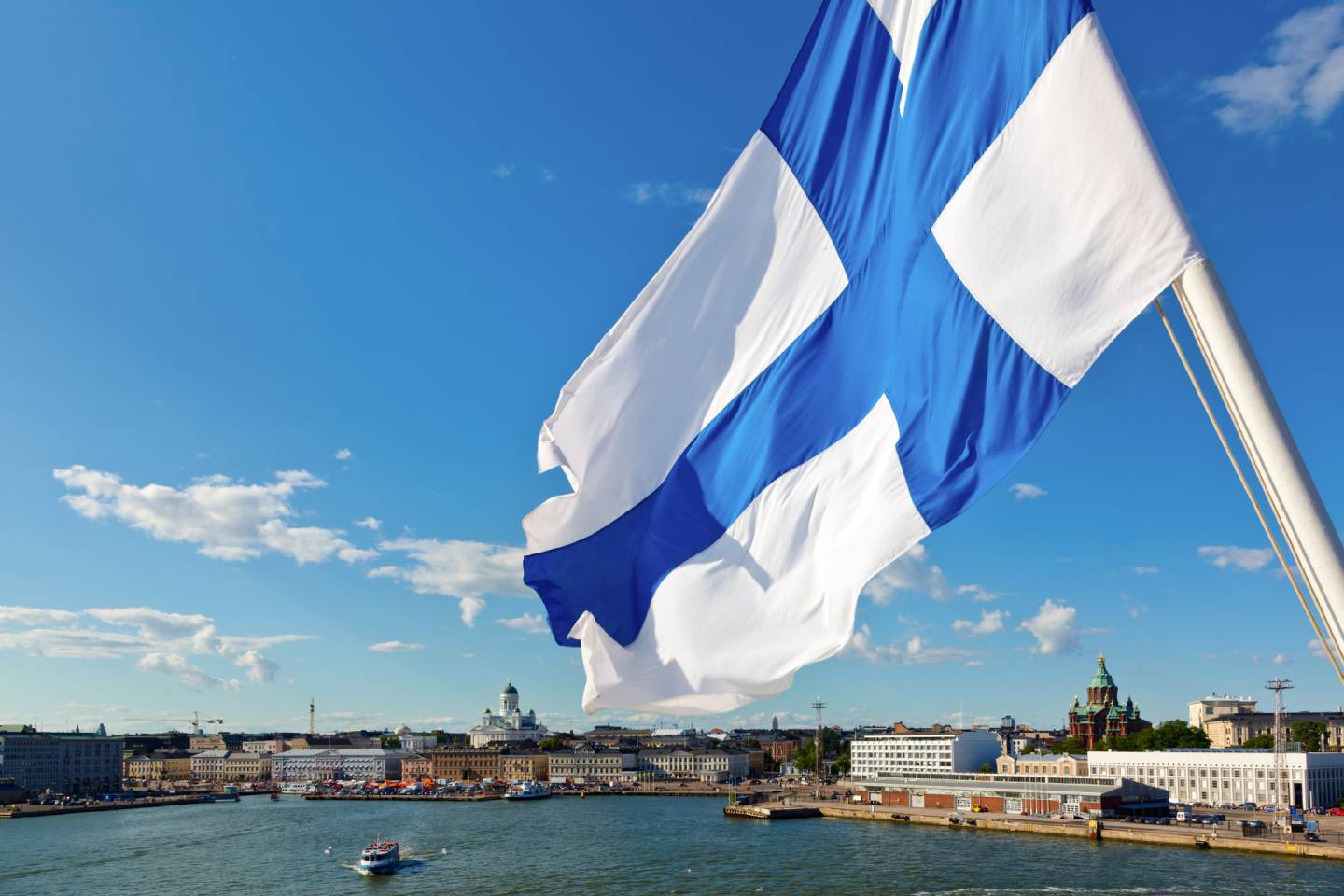 Новости мира / Политика в мире / Финляндия официально вступила в НАТО