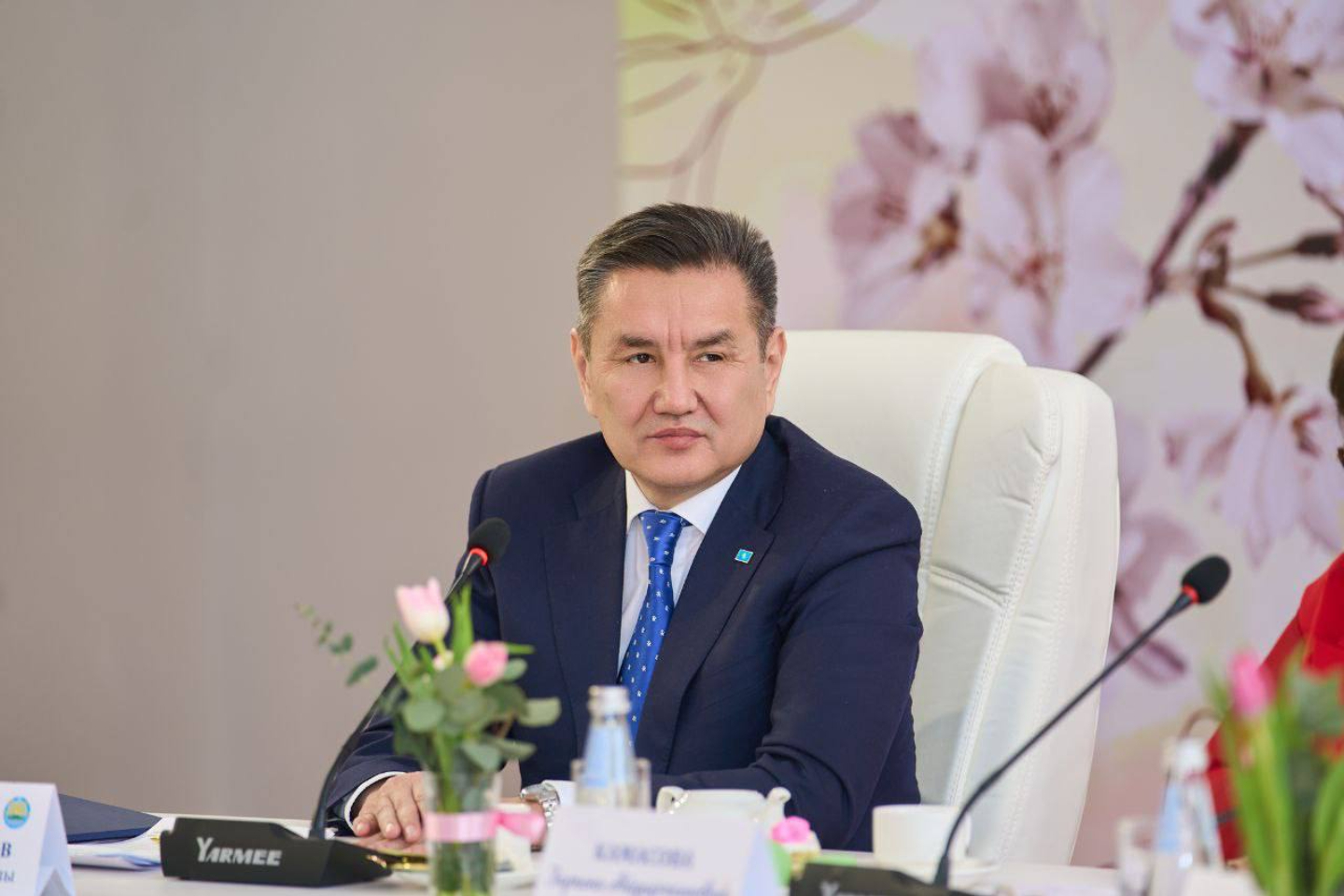 Усть-Каменогорск и ВКО / Аким ВКО поздравил жителей региона с праздником Ораза айт