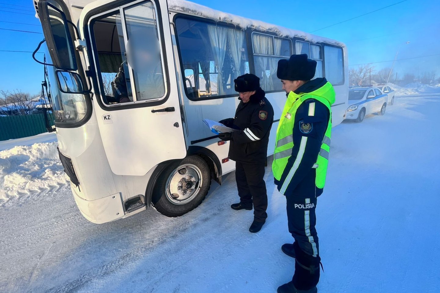 Усть-Каменогорск и ВКО / В ВКО оштрафованы 20 водителей автобусов, пользующихся телефонами за рулем