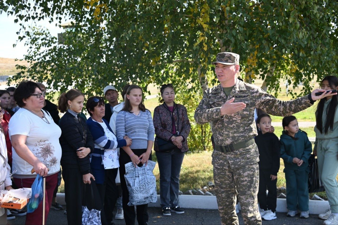 Усть-Каменогорск и ВКО / Сарбаздардың ата-аналары Өскемен гарнизонының тыныс-тіршілімен танысты