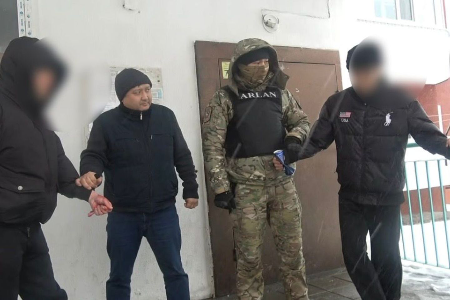 Усть-Каменогорск и ВКО / Двоих фасовщиков психотропных веществ задержали в ВКО