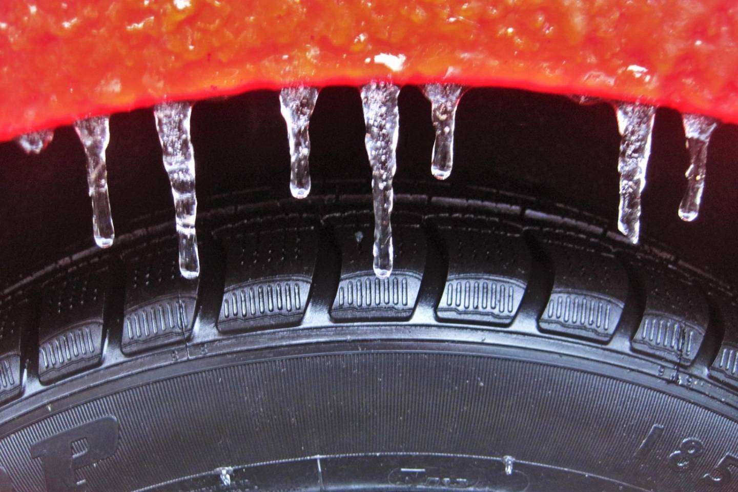 Усть-Каменогорск и ВКО / Штормовое предупреждение объявили в ВКО