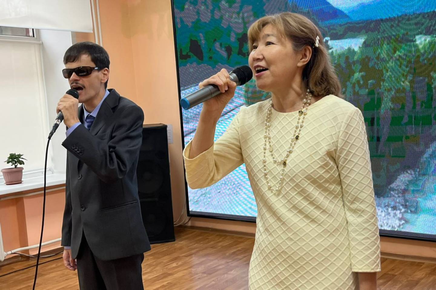 Усть-Каменогорск и ВКО / Усть-Каменогорск / От сердца к сердцу: международный день слепых отметили в Усть-Каменогорске Усть-Каменогорск и ВКО / Усть-Каменогорск / От сердца к сердцу: международный день слепых отметили в Усть-Каменогорске