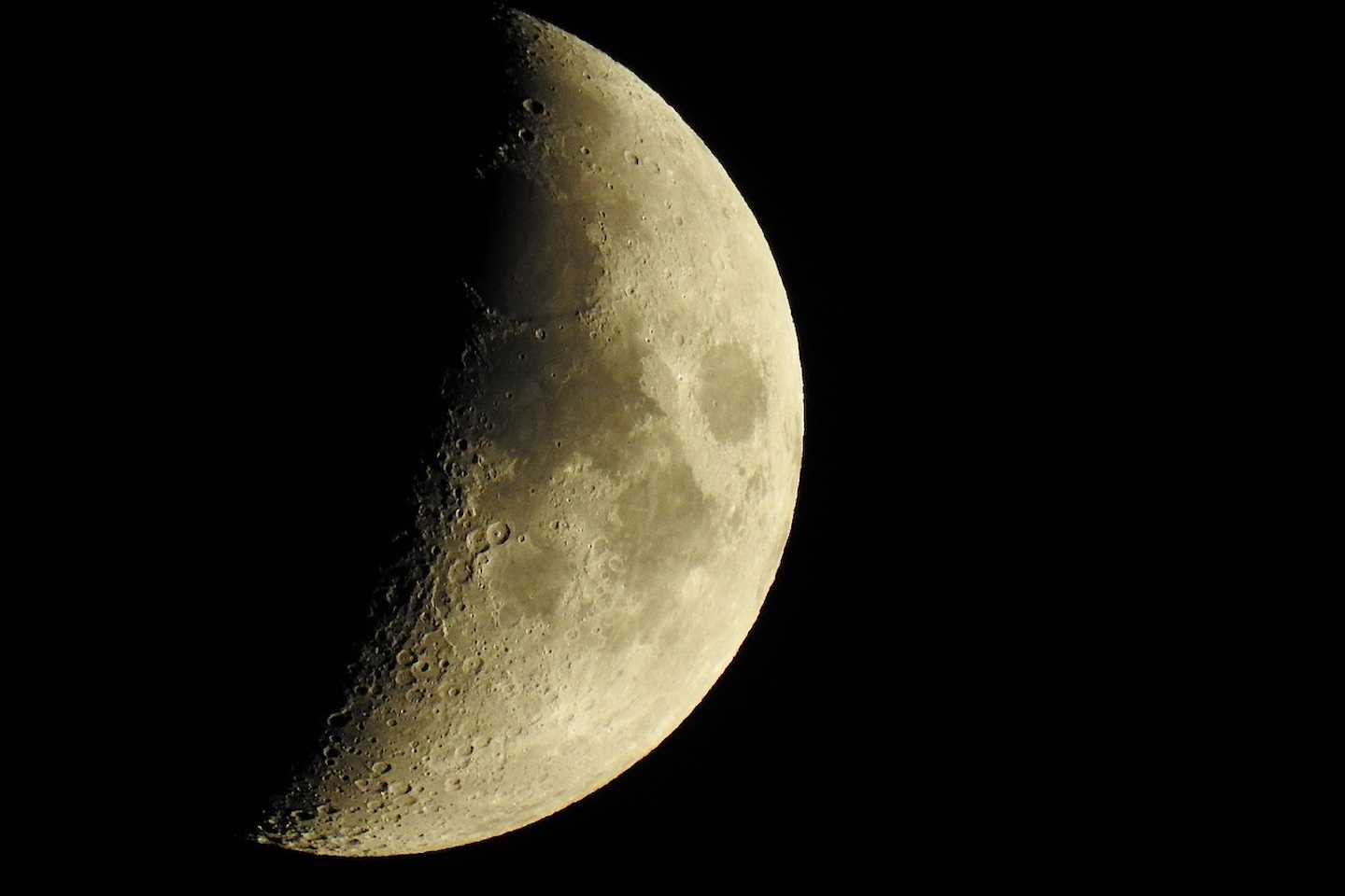 Новости мира / Интересные новости / Ядерный реактор для лунных миссий разрабатывают в США