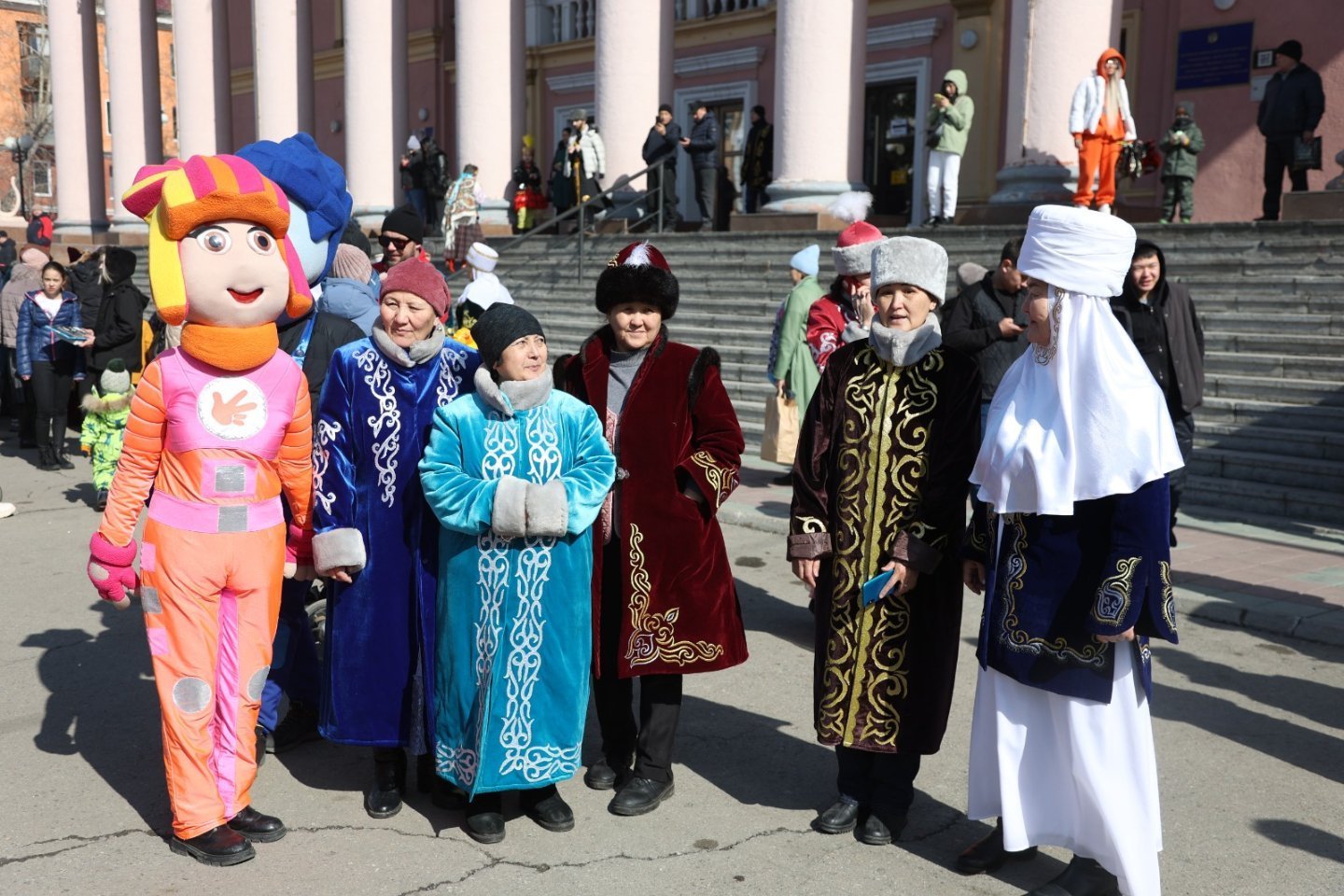 Партнерские материалы / Как отметить День Республики в Усть-Каменогорске