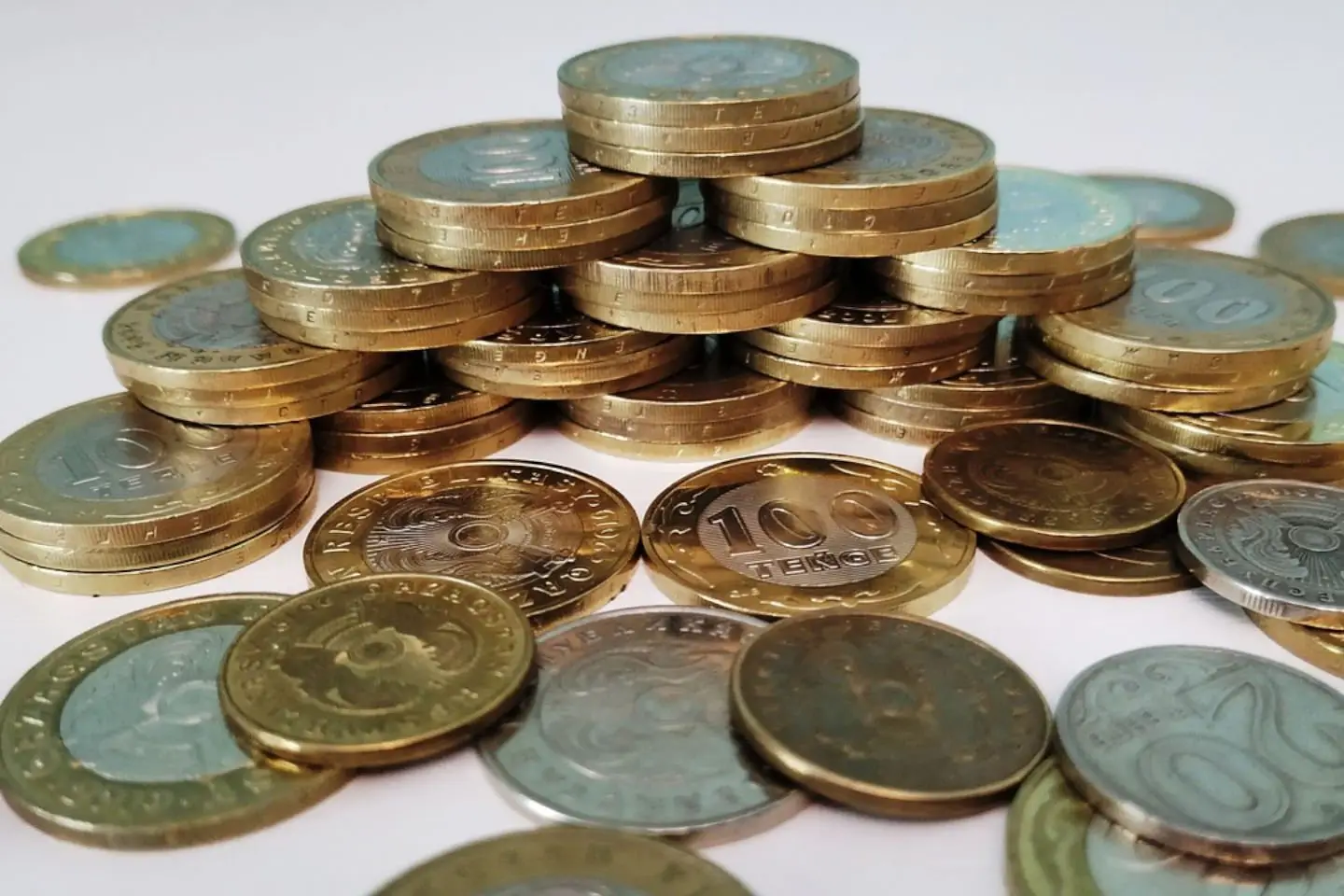 Усть-Каменогорск и ВКО / ШҚО-да былтыр үш қаржы пирамидасының қызметі тоқтатылды