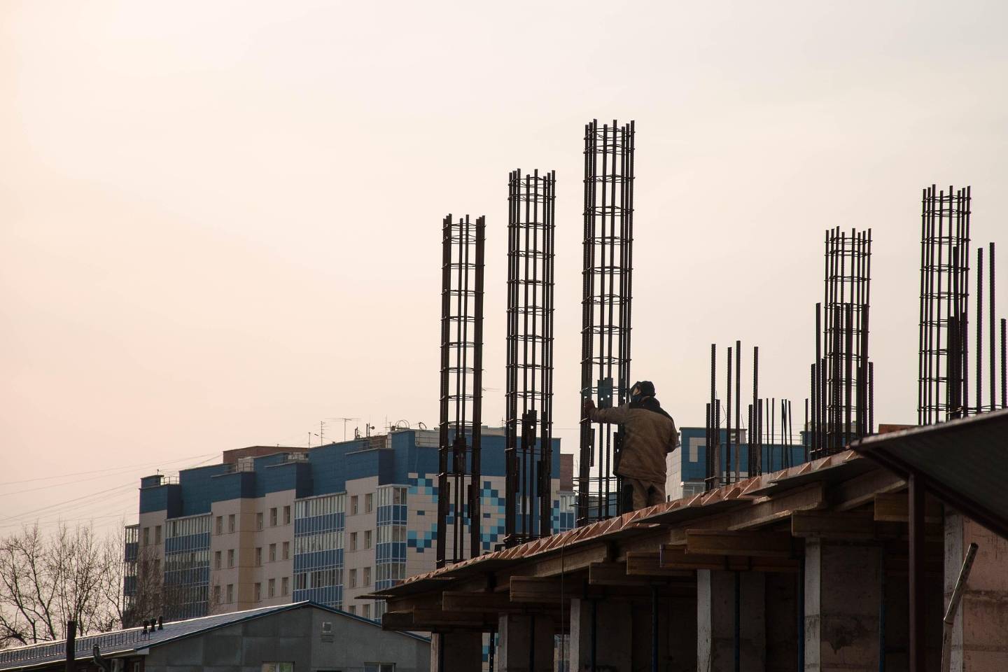 Усть-Каменогорск и ВКО / Двое недобросовестных застройщиков в ВКО получили реальные сроки