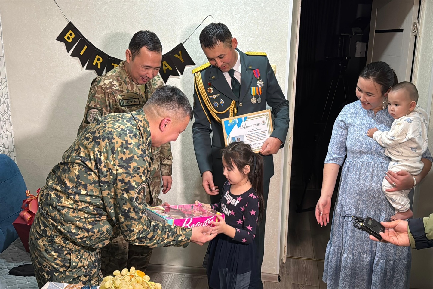 Усть-Каменогорск и ВКО / Өскеменде бейбіт күннің батырлары жүздесті