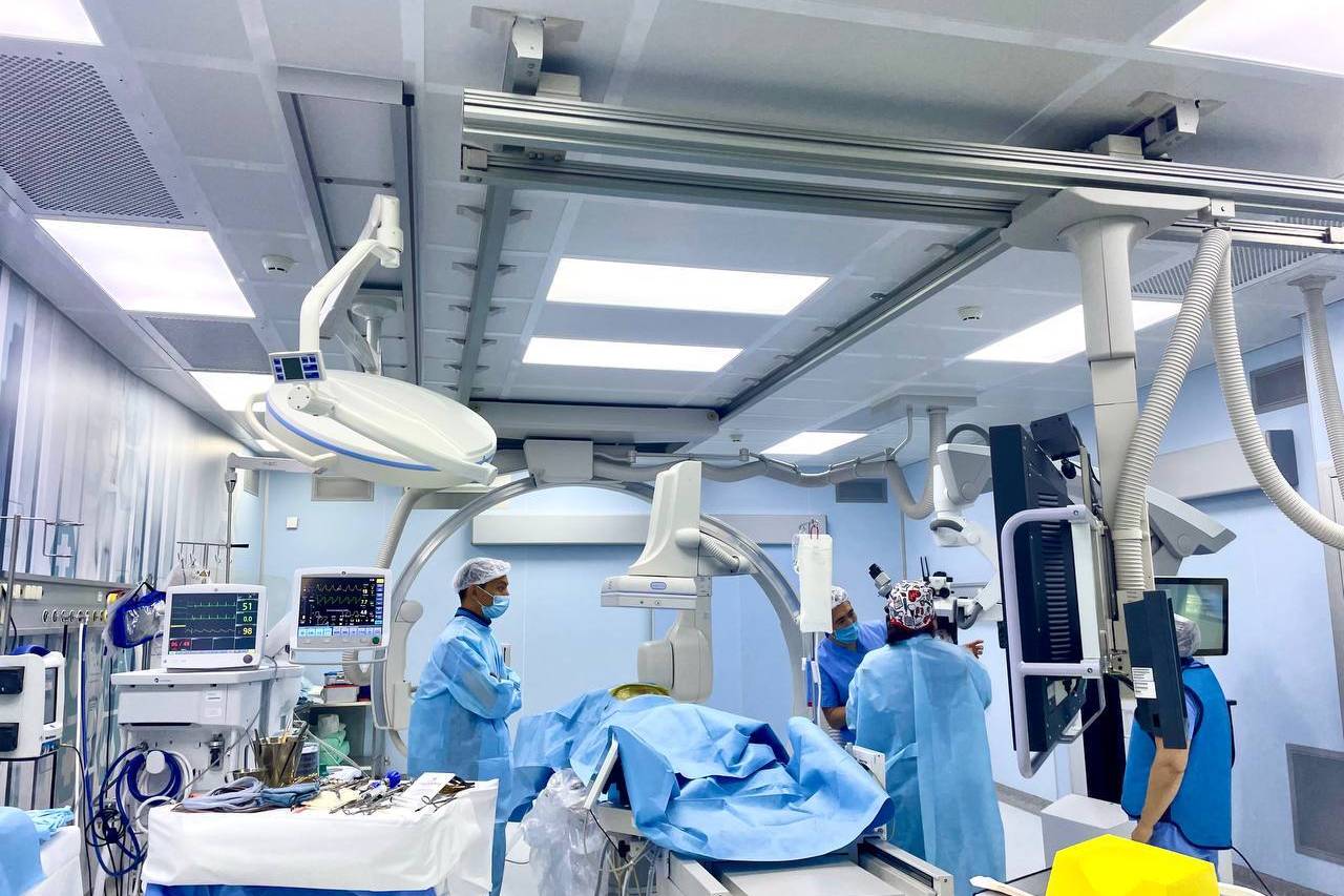 Новости Казахстана / Медицина в Казахстане / Топовый роботизированный микроскоп появился в Президентской клинике Нур-Султана