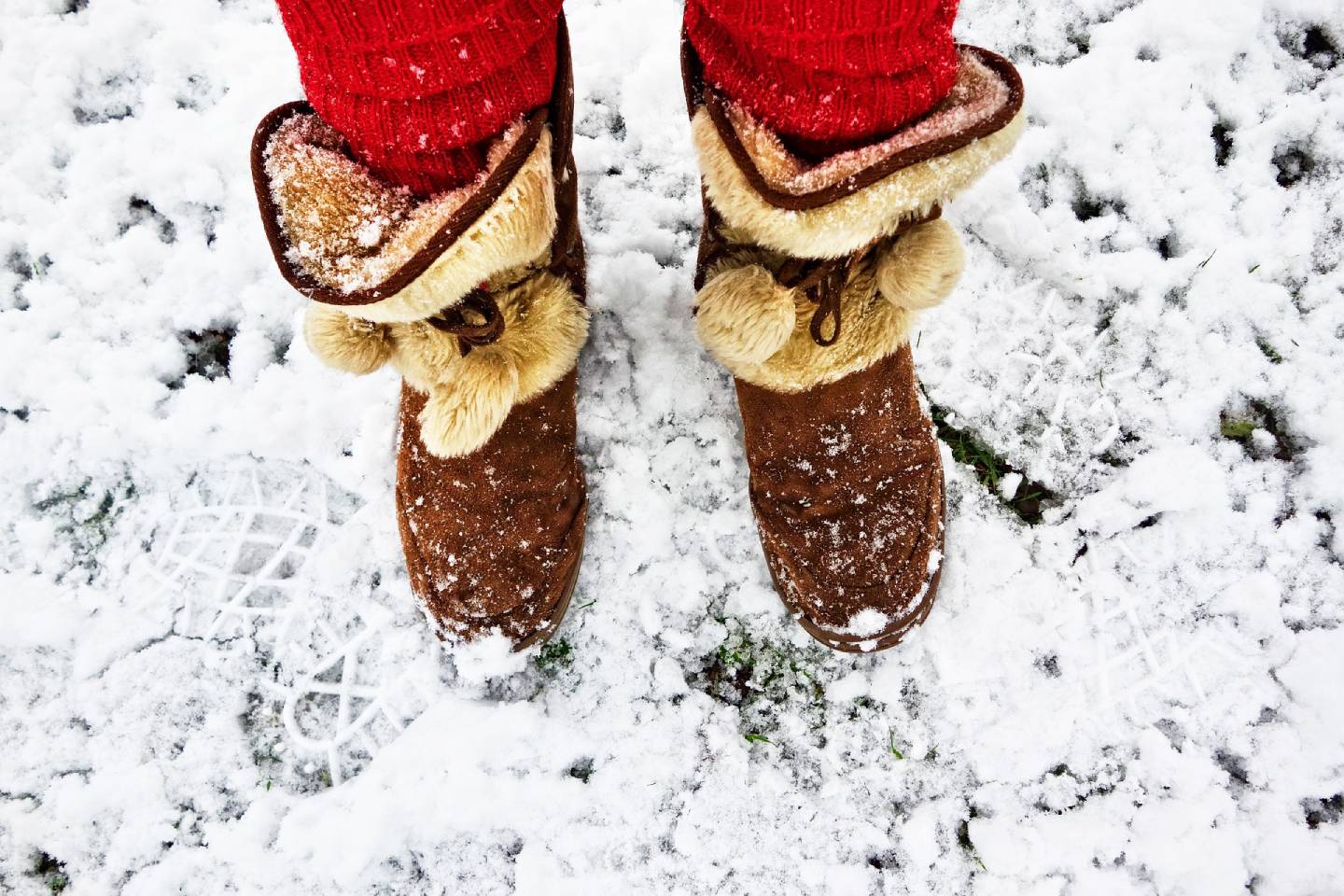 Новости мира / Интересные новости / Почему важно носить сменную обувь на работу зимой, рассказали специалисты