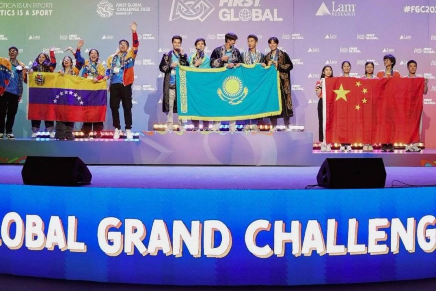 Новости Казахстана / Қазақстанның оқушылары робототехникадан бүкіләлемдік олимпиадада тағы да жеңіске жетті Новости Казахстана / Қазақстанның оқушылары робототехникадан бүкіләлемдік олимпиадада тағы да жеңіске жетті