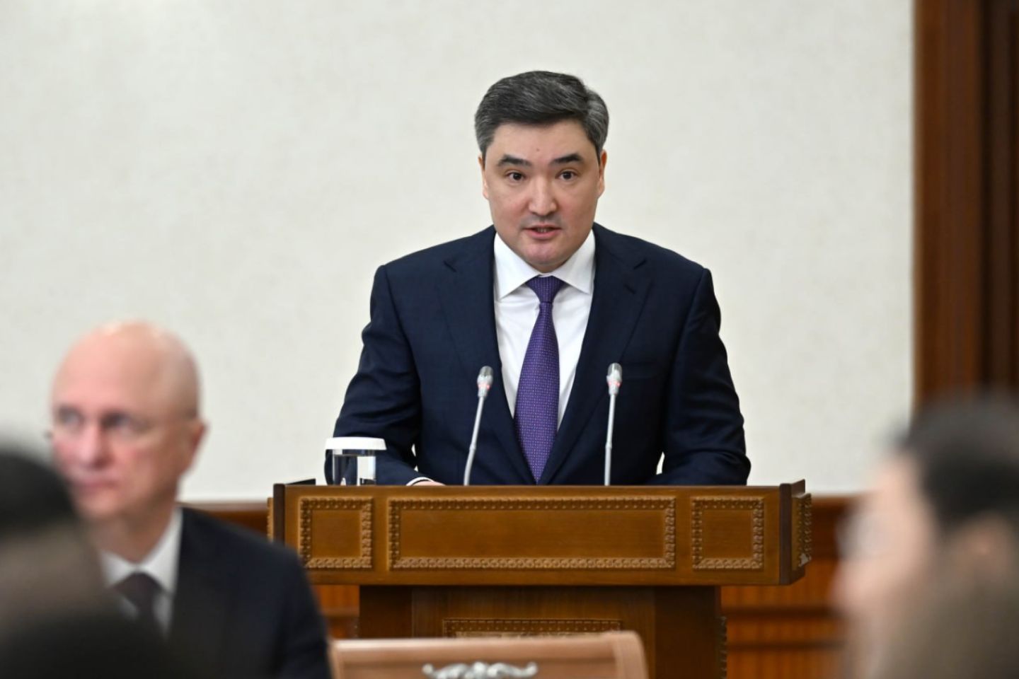 Новости Казахстана / Бектенов распорядился обновить законы с учетом новой Конституции РК