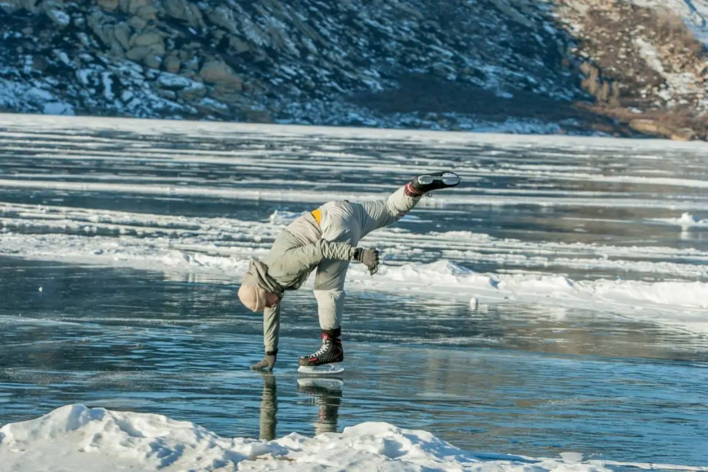 Усть-Каменогорск и ВКО / Касыма Кайсенова (Уланский р-он) / На Сибинском озере Шалкар обеспечат подготовку льда, обогрев и прокат коньков