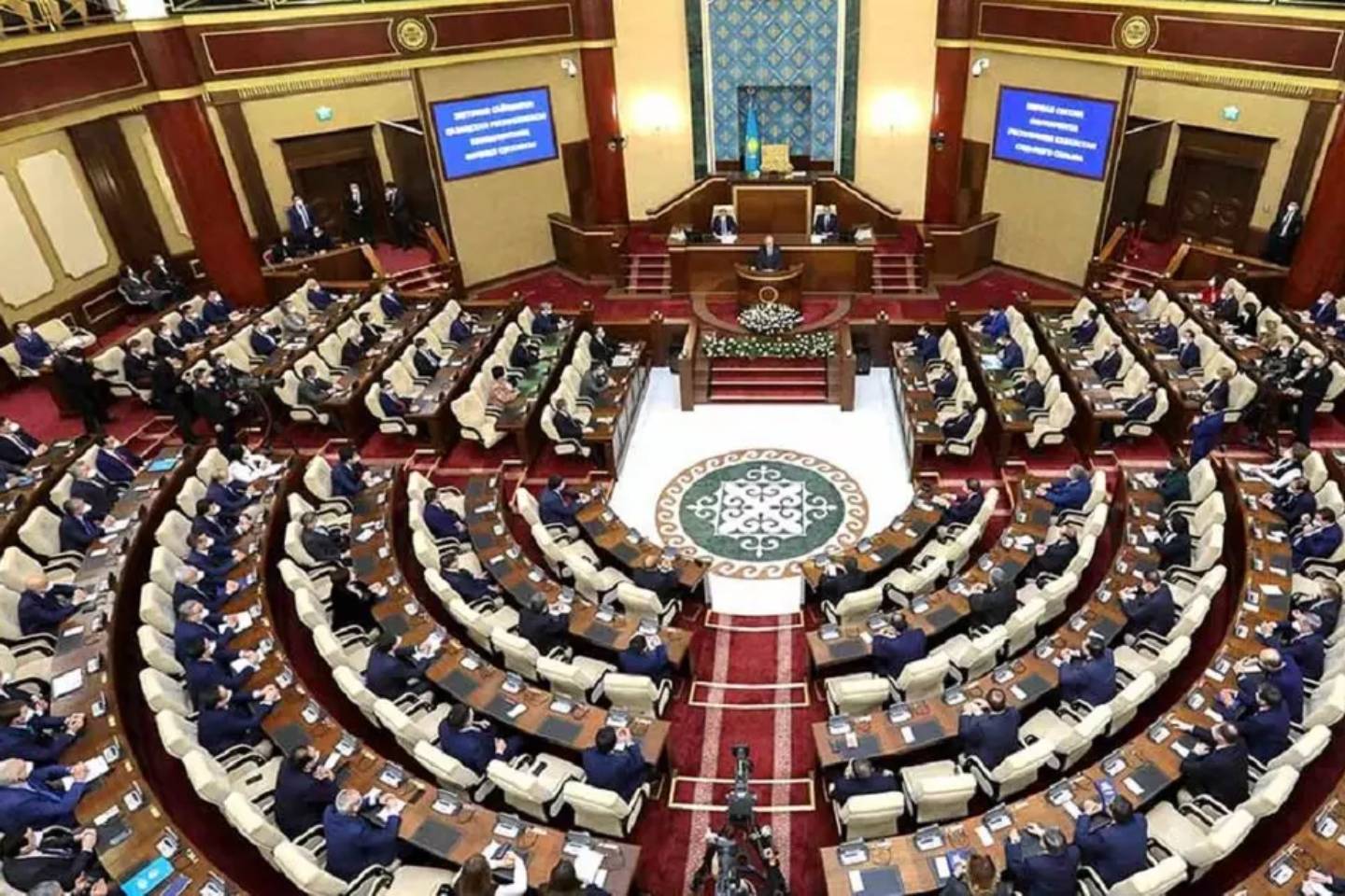 Новости Казахстана / Общество в Казахстане / Что будут обсуждать сенаторы и мажилисмены на заседании Парламента РК в сентябре