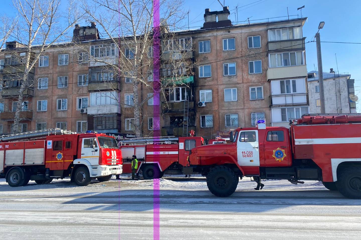 Усть-Каменогорск и ВКО / Спасатели Семея ликвидировали огонь в пятиэтажке