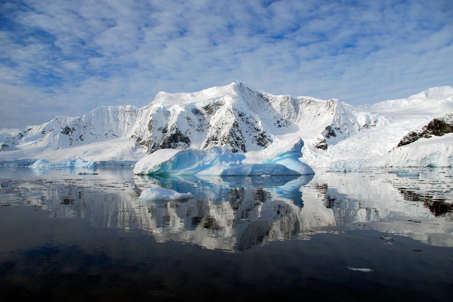 Новости мира / Интересные новости / Российские ученые планируют получить образцы древнего льда Антарктиды